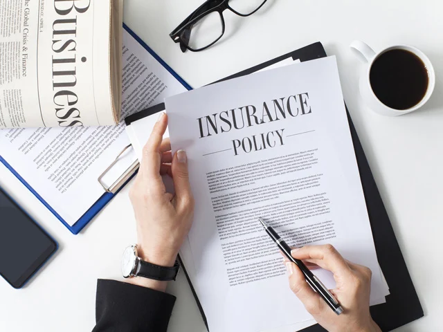 Insurance Consultant Consultation